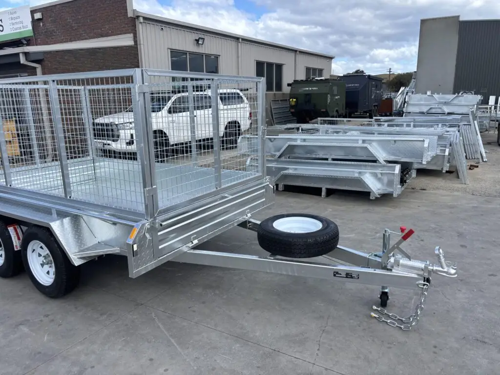9x5 tandem box trailer galvanised 300mm side cage U Beaut Trailer front right 1 scaled