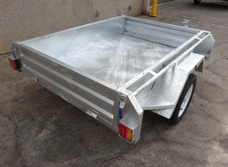 Tipper with 600mm Cage